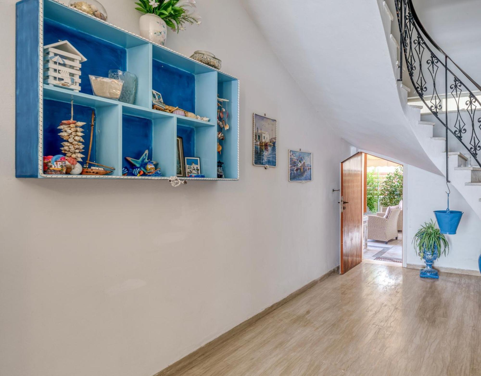 Nostos Apartment, With A Spacious Backyard Artémida Eksteriør bilde